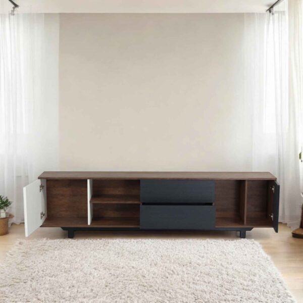 Form lcd stand
