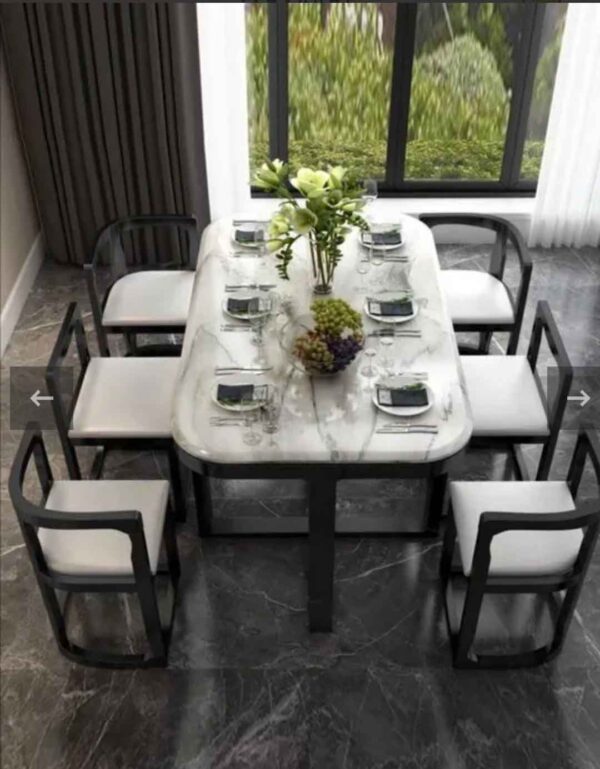 Moderine Dining table