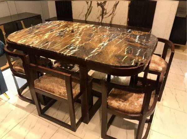 Aura Dining table
