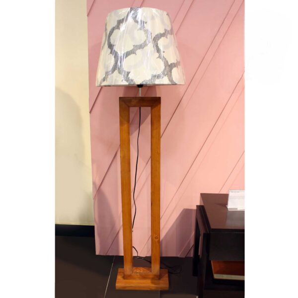 Iluma Lamp