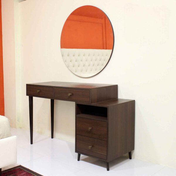 Tisca dressing table