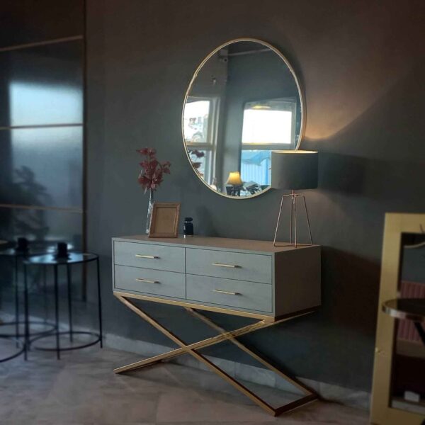 Cross dressing table