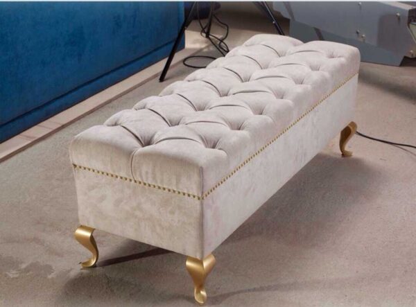Royal ottoman