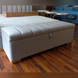 Marvel ottoman