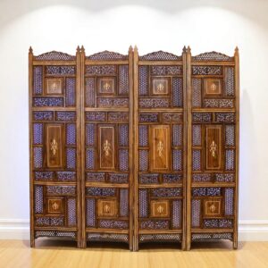 Ziyarat wooden partition